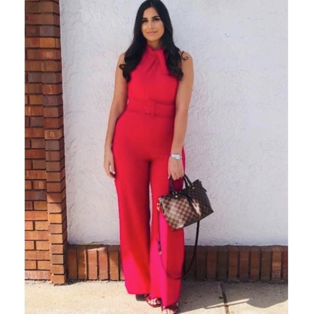 Sleeveless Halter Neck Jumpsuit